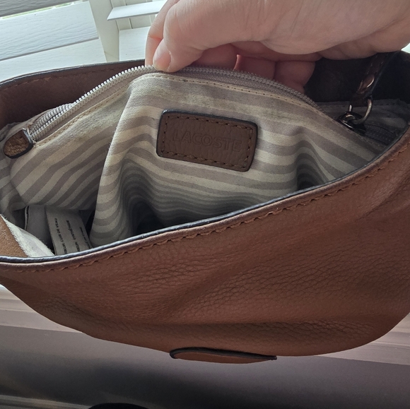 Lacoste leather cross body saddle bag - Picture 9 of 11